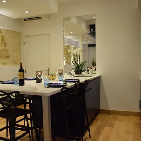 Apartman 2 Climatise Triangle D'or