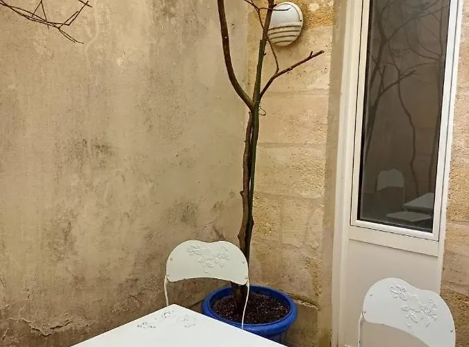 2 Climatisé Triangle D’or Appartamento