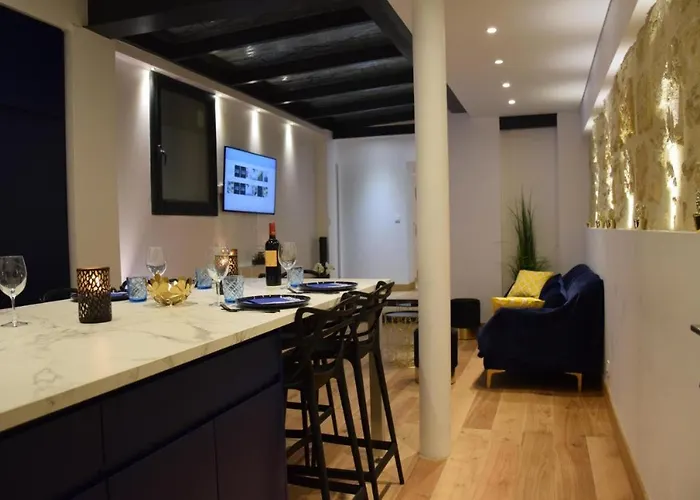 2 Climatise Triangle D'or Apartment