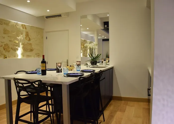 Apartment 2 Climatise Triangle D'or